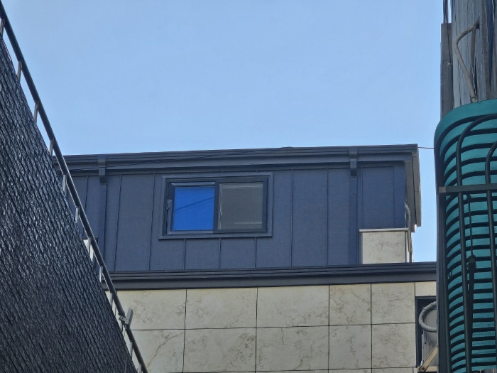 [제시외건물 기호㉡ 전경]