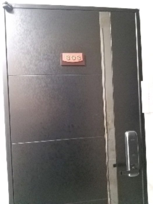 세대출입문[303호]