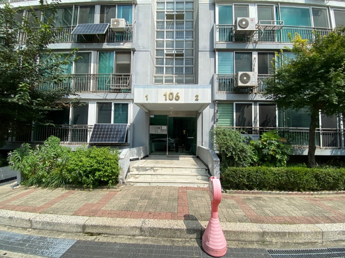 주출입구