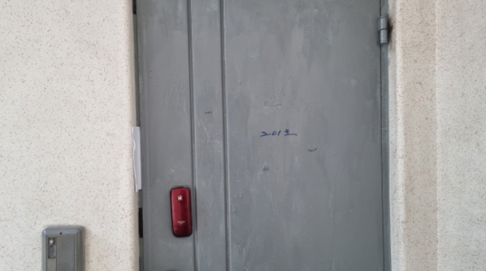 목록 4. 건물의 201호 현관(1층)