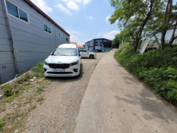 해당부동산 진입로