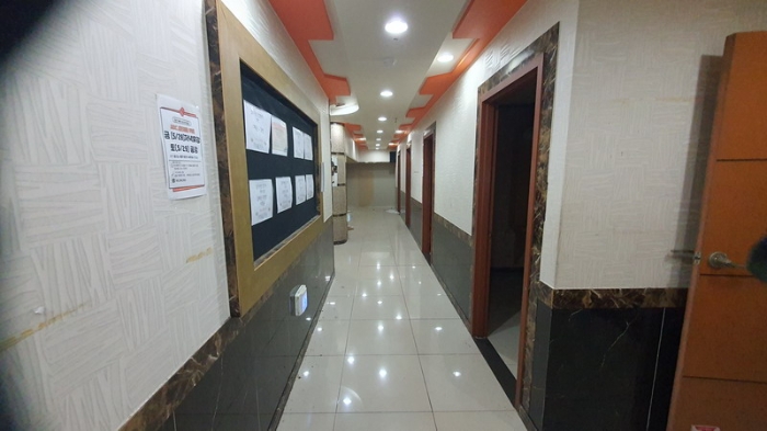 본건 제시건물(가) 4층 내부