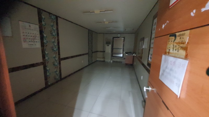 본건 제시건물(가) 4층 내부