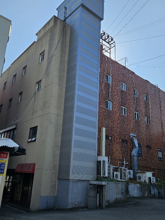 본건 포함 E/V실 모습