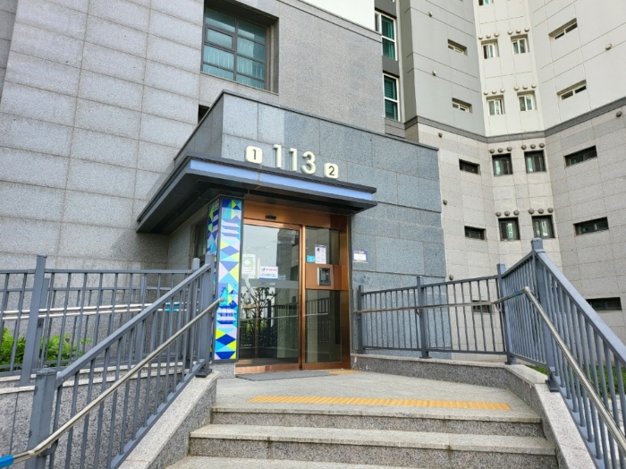 본건입구