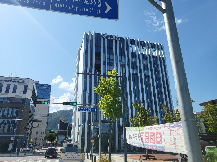 본건 전경(북동측 촬영)