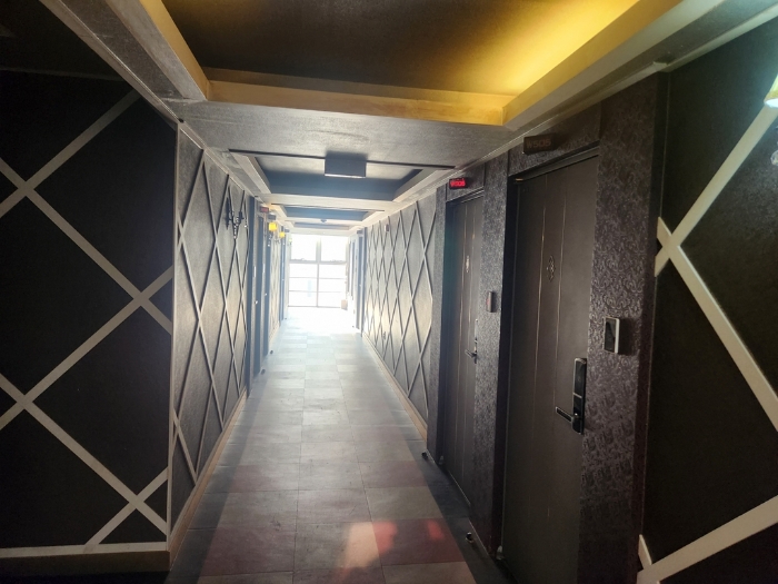 일련번호 나)4층