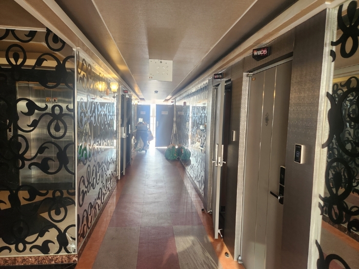 일련번호 나)7층