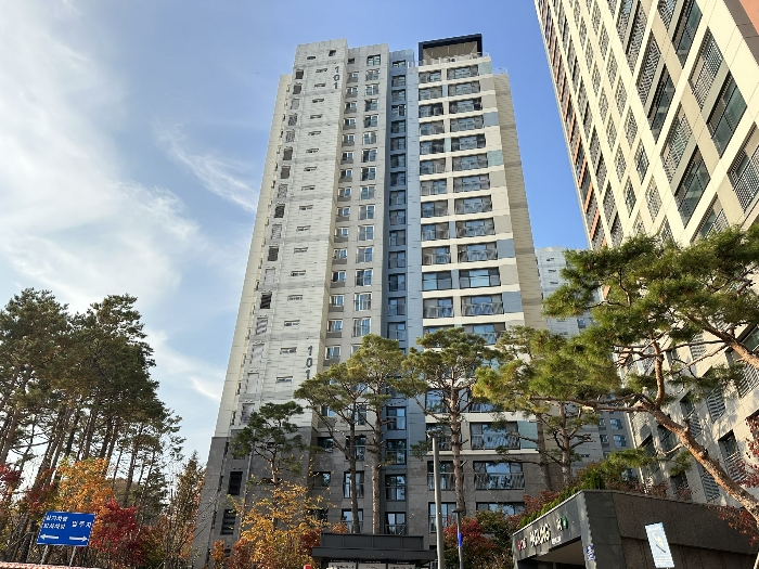 본건(101동) 전경