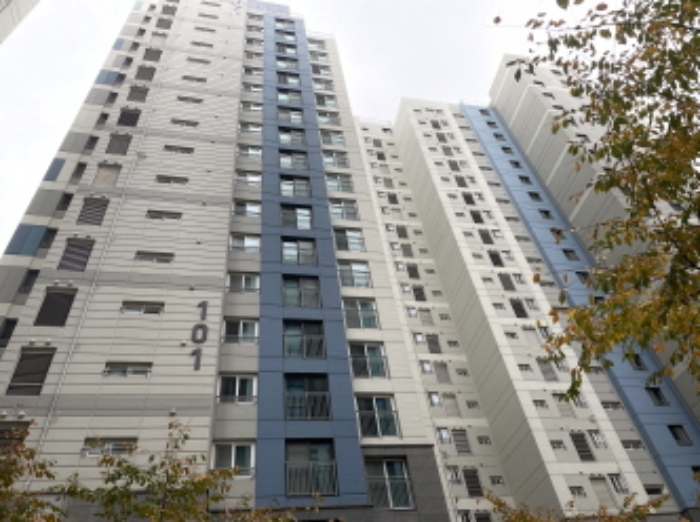 더샵판교퍼스트파크 101동 전경