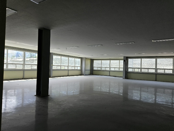 기호 1 : 내부 1층 전경