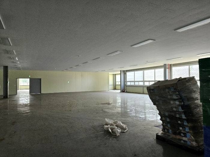 기호 1 : 내부 1층 전경