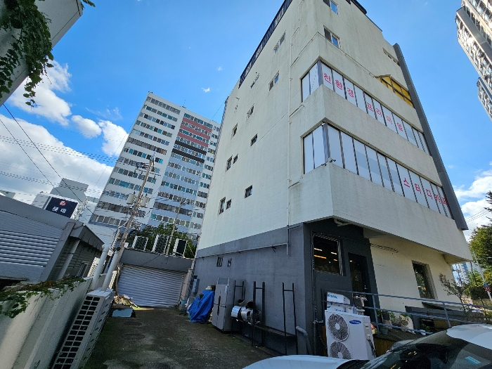 본건전경(북측에서 촬영)