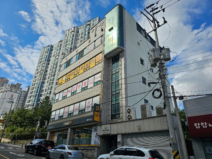 본건전경(북동측에서 촬영)