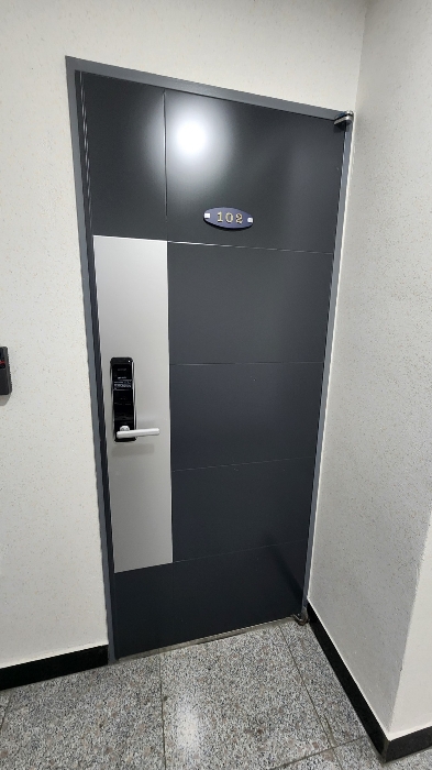 지1 외부표기 102호