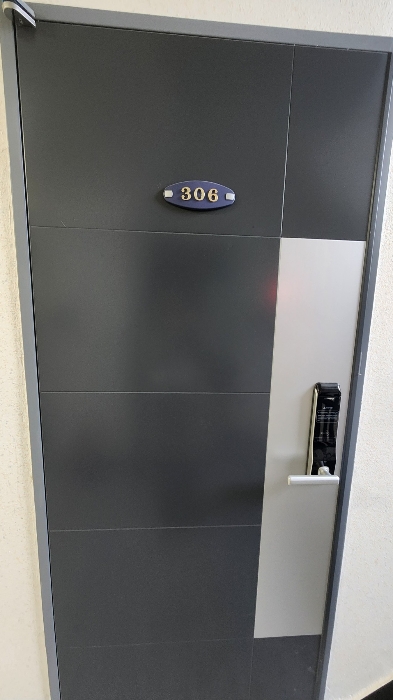 3층 외부표기 306호