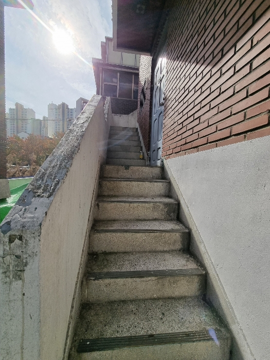 1, 2층 계단 현황