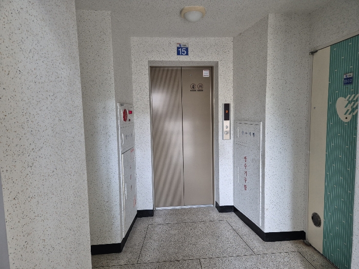 15층 계단실에서 촬영