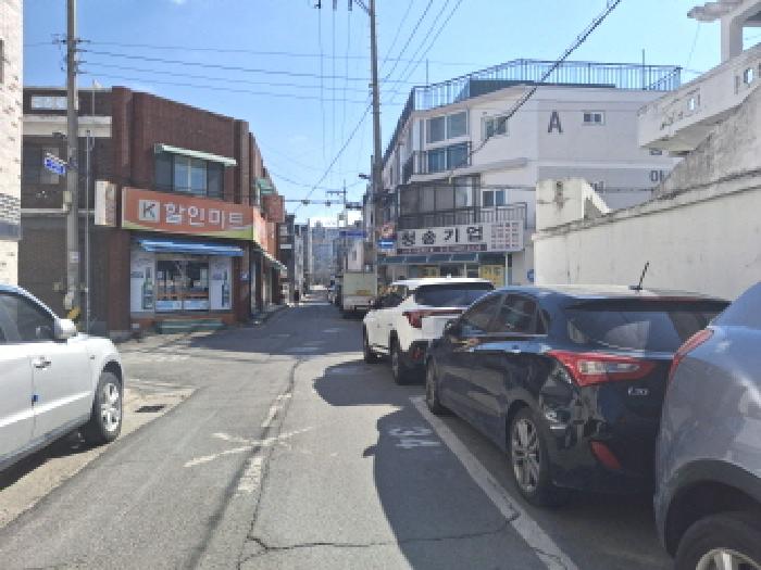 주변 도로 모습2