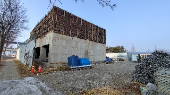 1번 부동산과 지상의 제시외 건물