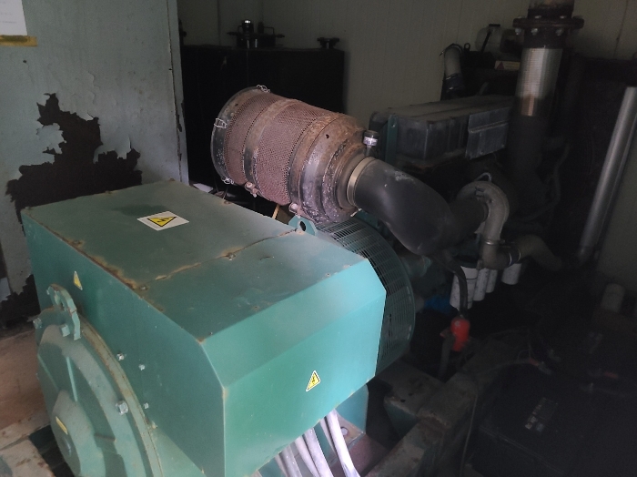 기계기구 및 구축물(14)