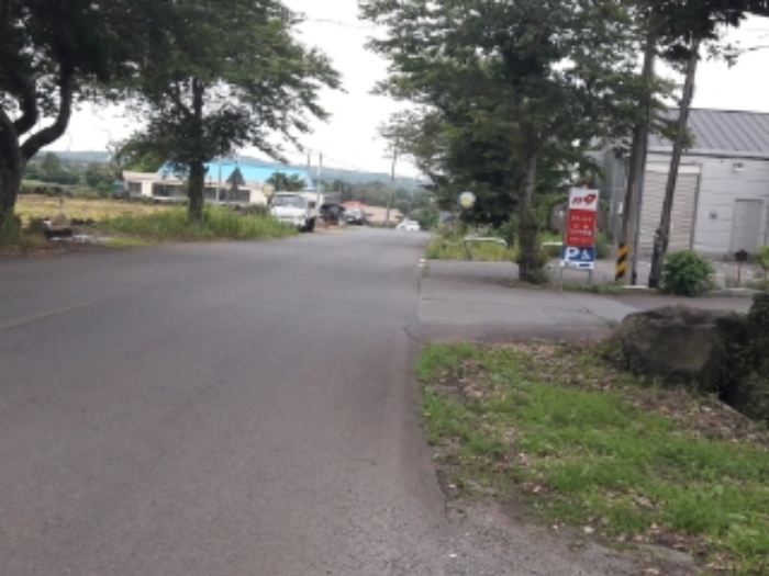 본건 부동산 인접도로 전경