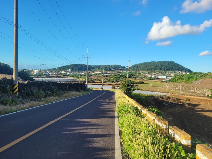 접면도로 및 주위환경