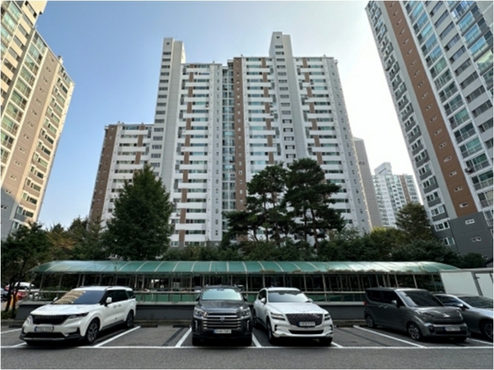 본건 건물(304동) 전경