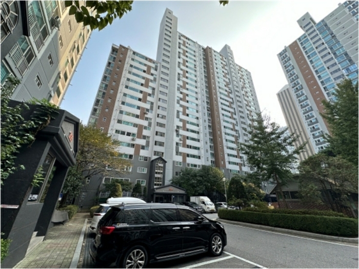 본건 건물(304동) 전경