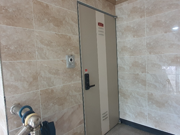 4층 401호 현관 전경