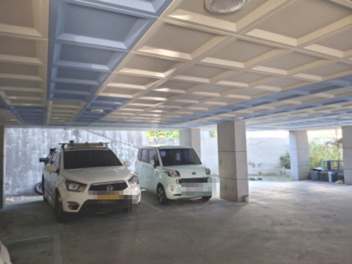 건물 뒷쪽 모습