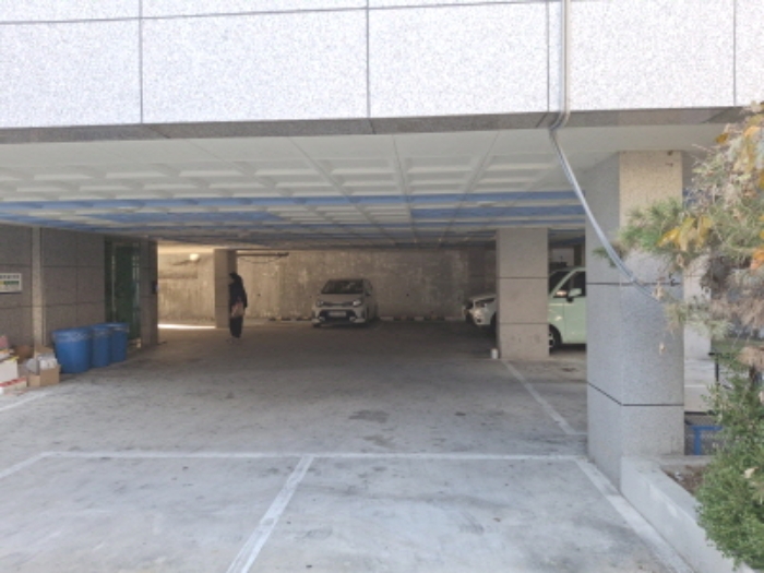 1층 주차장 모습1