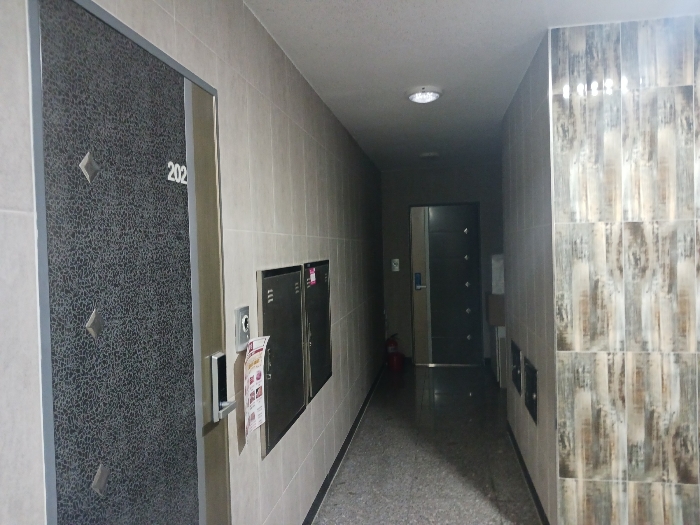 기호(2) 2층 복도 근경