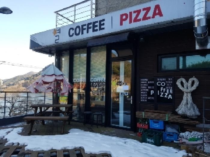 사진B 
1층출입문 전경