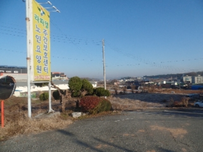 기호 1. 진입구 및 북서측 일부 나지