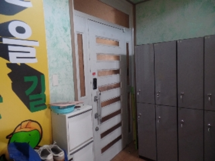 기호 2. 2층 서측 주택, 소유자의 모 추선아 세대 거주