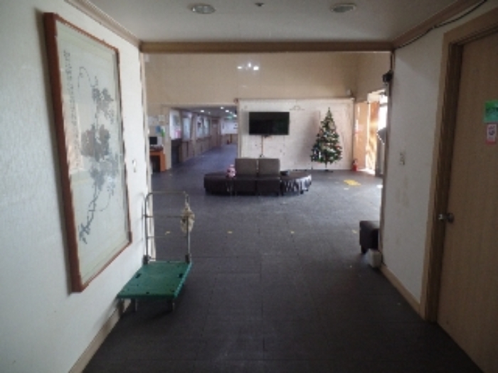 기호 4. 1층 내부 2