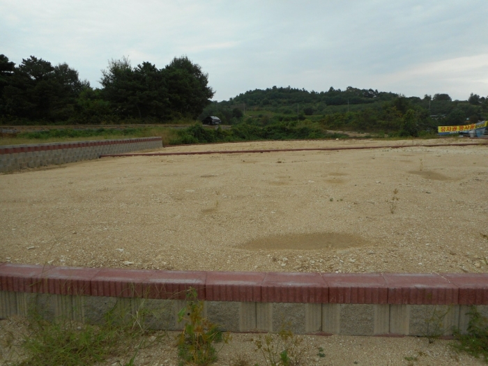 본건 기호(1)-(8) 전경 - 기호(8) 내부에서 동측으로 촬영