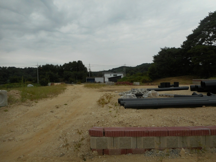 본건 기호(1)-(8) 전경 - 기호(8) 남서측 내부에서 서측으로 촬영