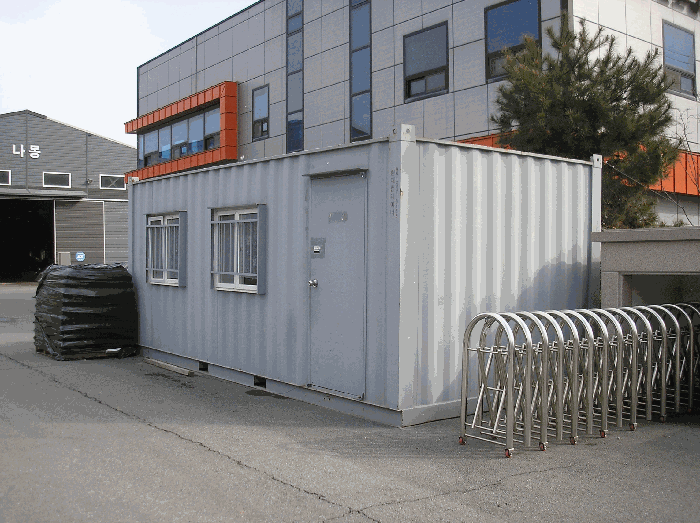 본건 기호(1) 지상 이동가능한 컨테이너