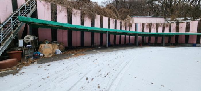 목록2 소재 제시외 천막 주차장 전경