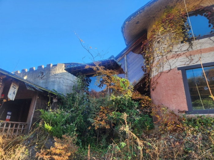 제시외 건물 ㄱ)