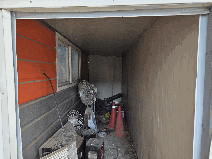 [〔제시외건물〕일련번호 (ㅁ) 내부 ]