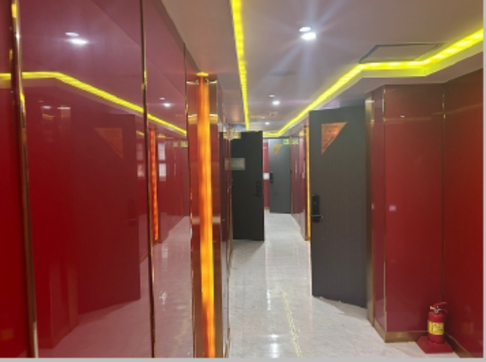 본건 건물 내부 복도 전경