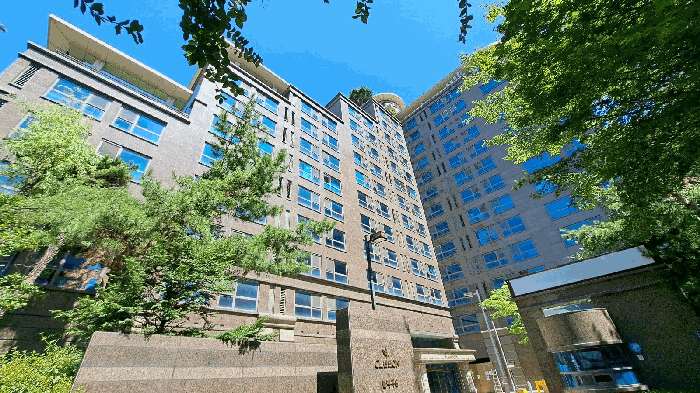 건물 및 본건 전경