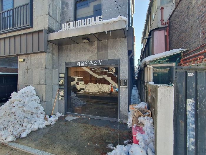 기호(2) 1층 현관