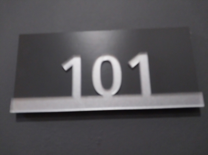101호 호실 표시 