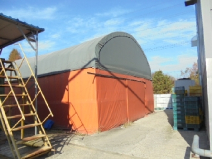 제시외건물 창고 전경