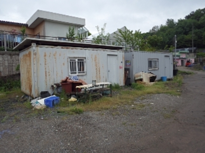 수산리696-2외 제시외 콘테이너 전경