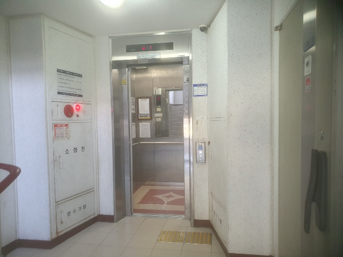 103동 승강기 홀